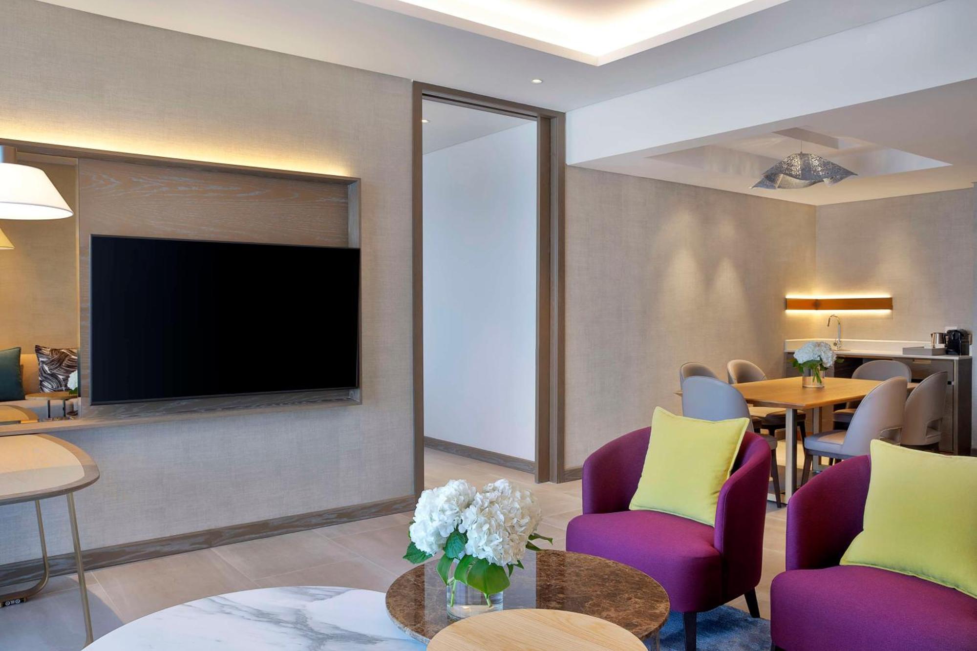 Hilton Yas Island 5*