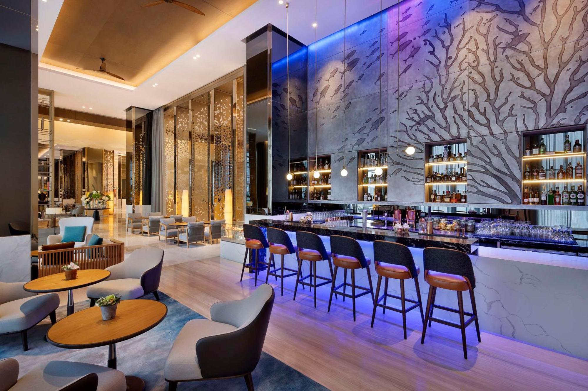 Hilton Yas Island Resort 5*