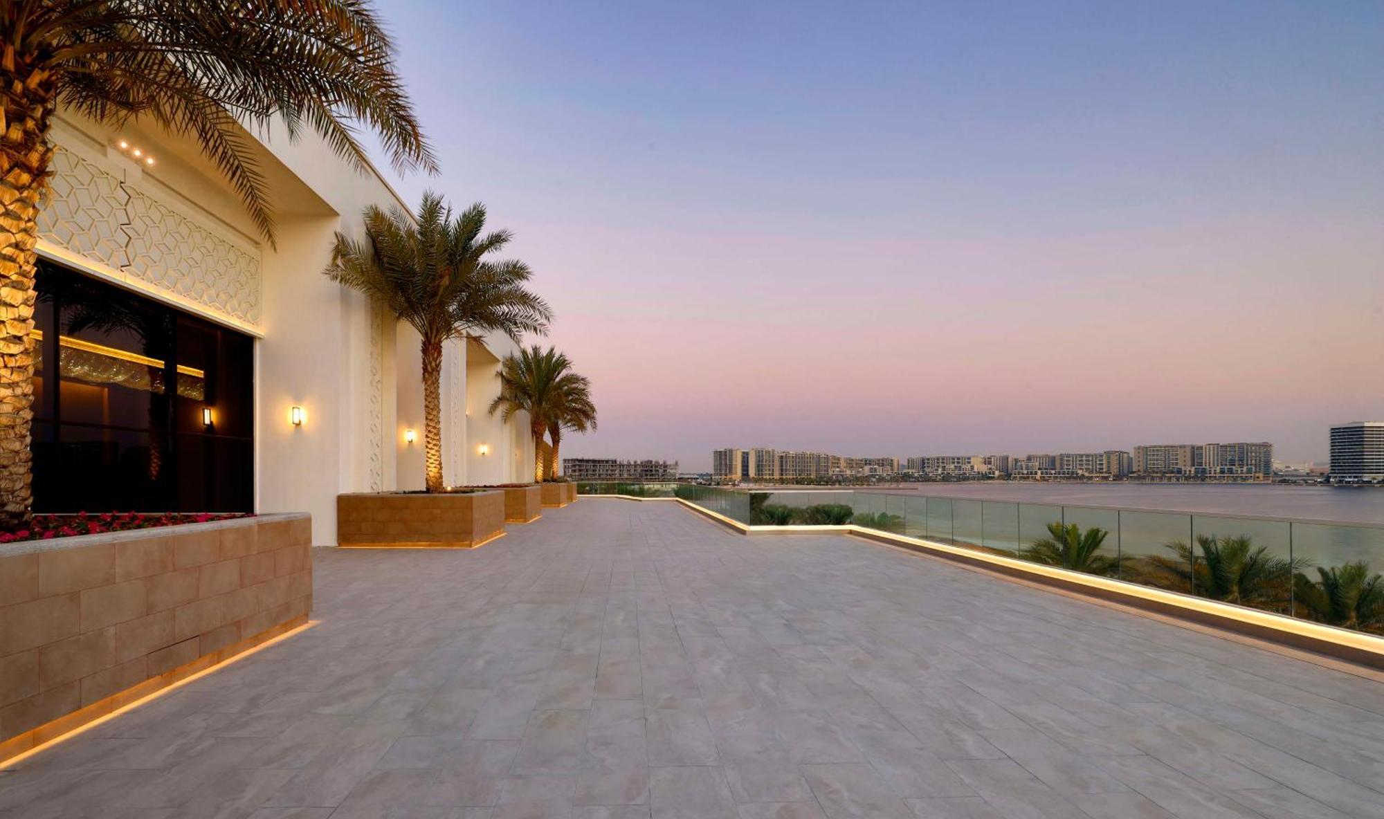 Hilton Yas Island Resort 5*